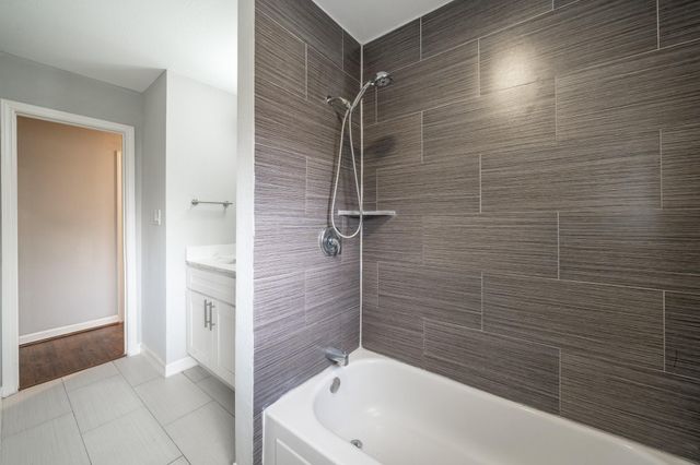 1907 Ashford Hollow Lane, Houston, TX 77077