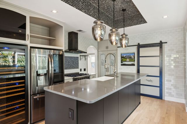 5210 Ridgedale Avenue, Dallas, TX 75206