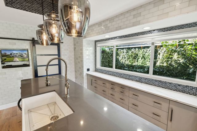 5210 Ridgedale Avenue, Dallas, TX 75206