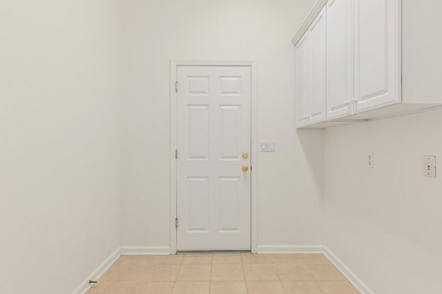 5194 Green Grove Ln, Roseville, CA 95747