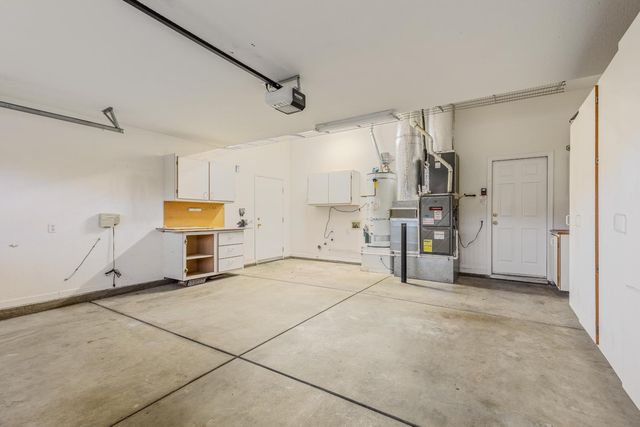 5194 Green Grove Ln, Roseville, CA 95747