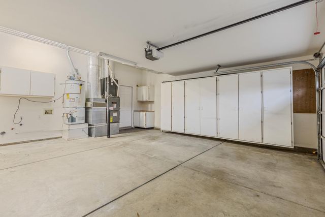 5194 Green Grove Ln, Roseville, CA 95747