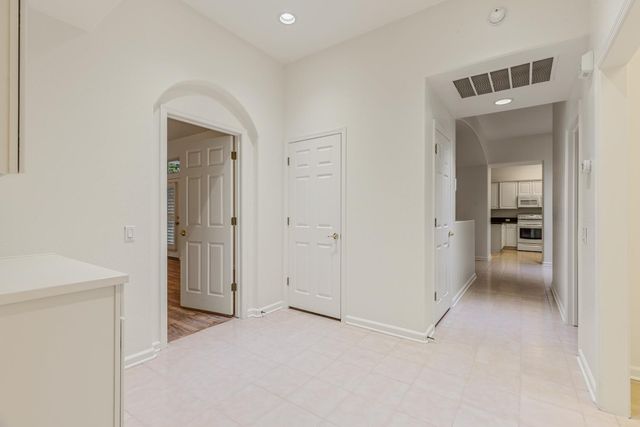 5194 Green Grove Ln, Roseville, CA 95747