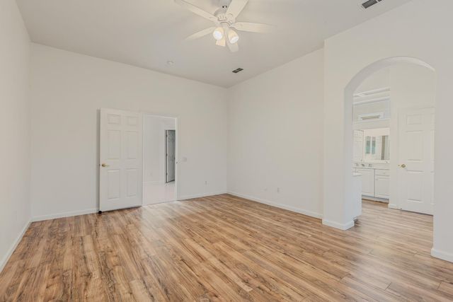 5194 Green Grove Ln, Roseville, CA 95747