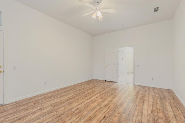 5194 Green Grove Ln, Roseville, CA 95747