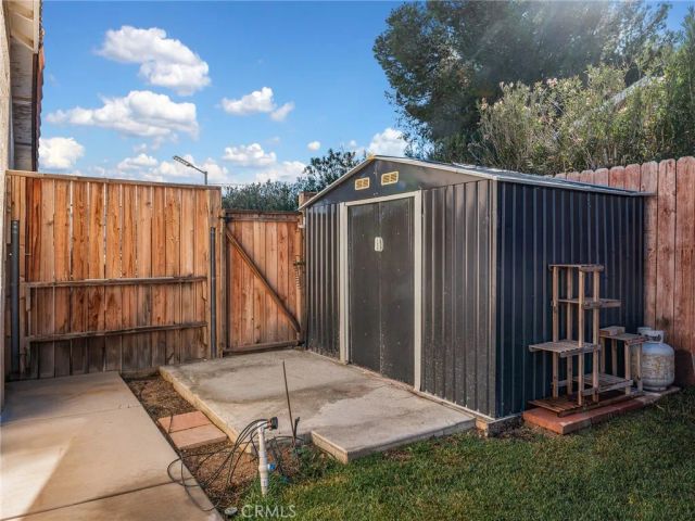 9472 Guava Avenue, Hesperia, CA 92345