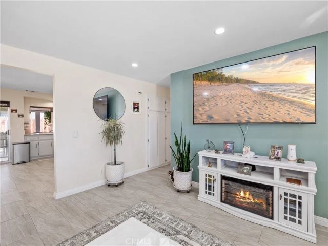 9472 Guava Avenue, Hesperia, CA 92345