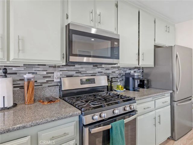 9472 Guava Avenue, Hesperia, CA 92345