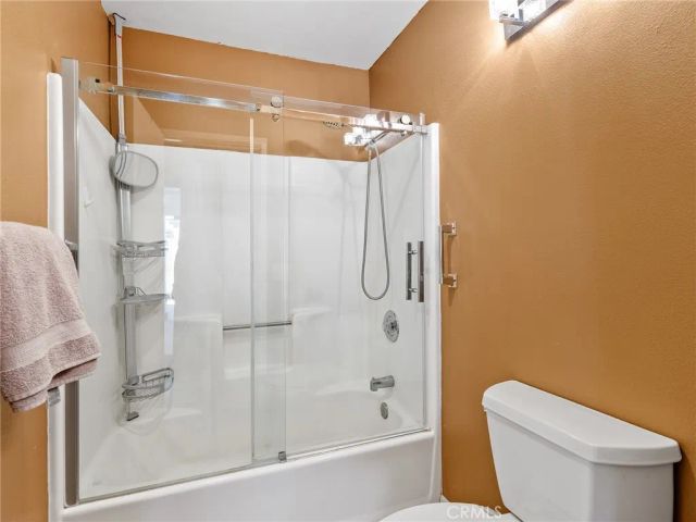 9472 Guava Avenue, Hesperia, CA 92345