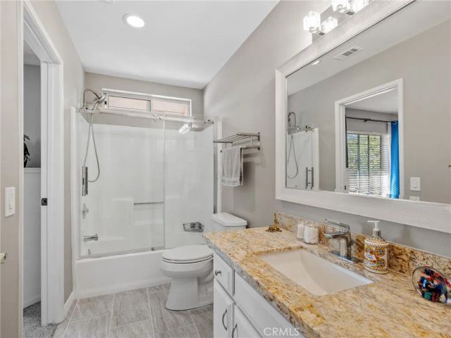 9472 Guava Avenue, Hesperia, CA 92345