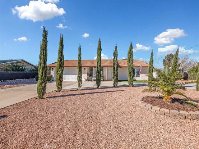 9472 Guava Avenue, Hesperia, CA 92345