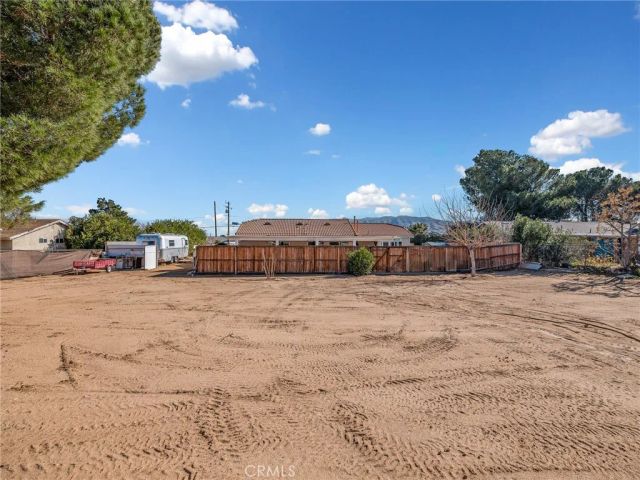 9472 Guava Avenue, Hesperia, CA 92345