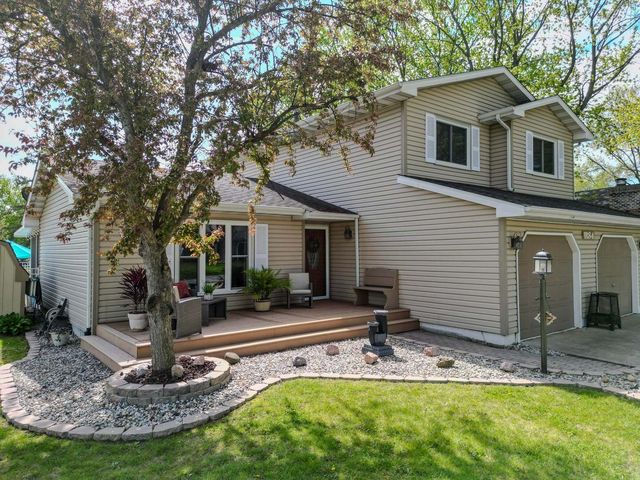 1184 Winterhaven Lane, Crown Point, IN 46307