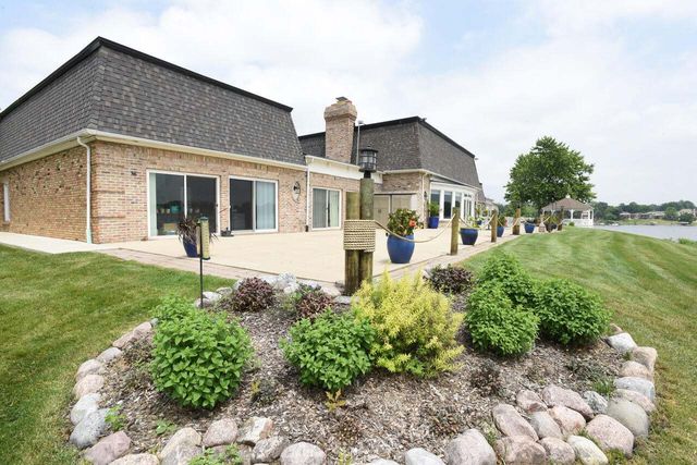 1184 Winterhaven Lane, Crown Point, IN 46307