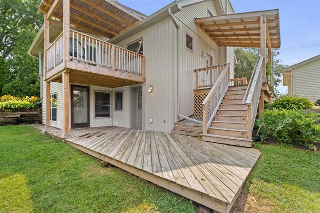 9996 Highland Road, White Lake, MI 48386