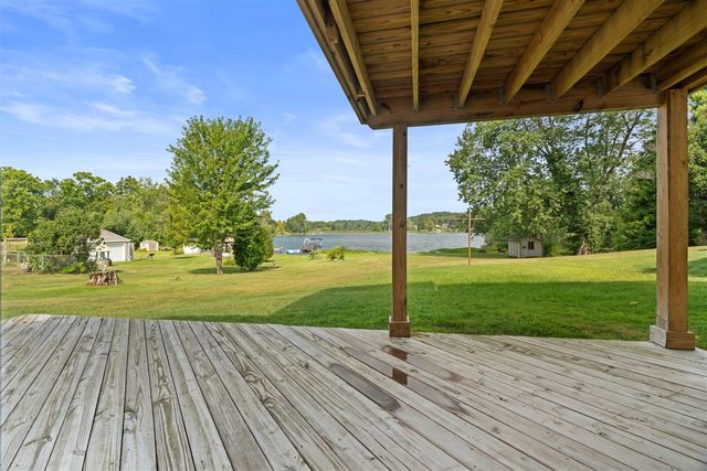 9996 Highland Road, White Lake, MI 48386