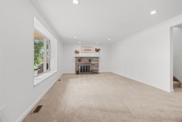 9996 Highland Road, White Lake, MI 48386