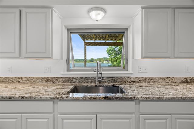 9996 Highland Road, White Lake, MI 48386