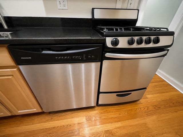 69 Park Drive 10, Boston, MA 02215
