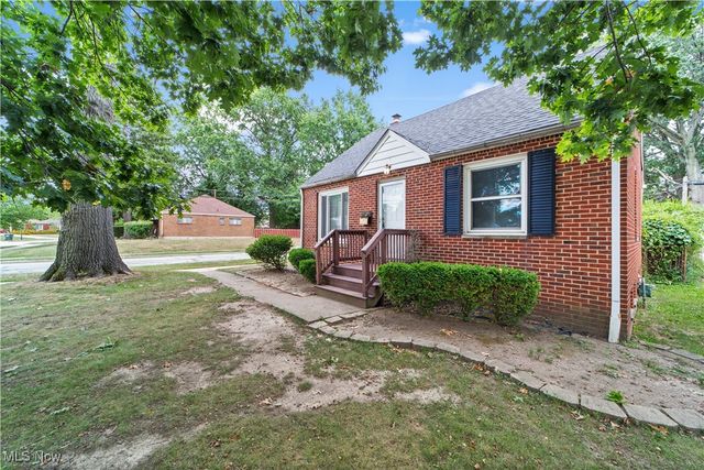 27190 Shoreview Avenue, Euclid, OH 44132