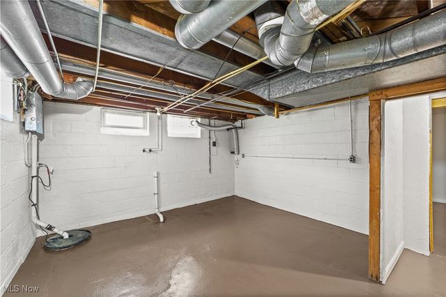 27190 Shoreview Avenue, Euclid, OH 44132