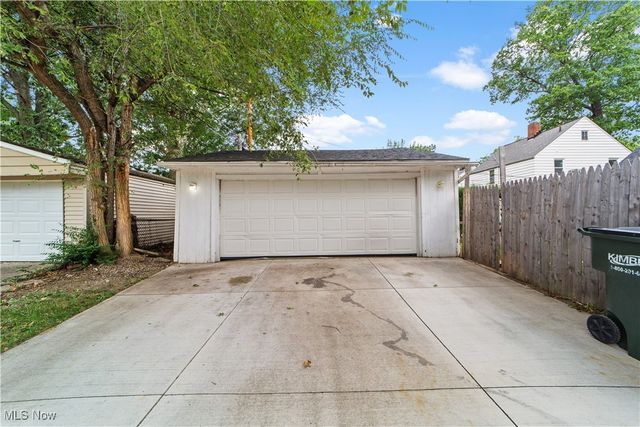 27190 Shoreview Avenue, Euclid, OH 44132