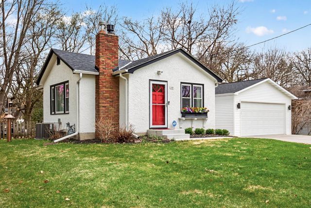 140 Hickory Street, Mahtomedi, MN 55115