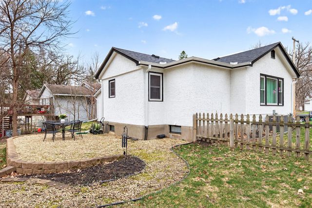 140 Hickory Street, Mahtomedi, MN 55115