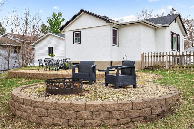 140 Hickory Street, Mahtomedi, MN 55115