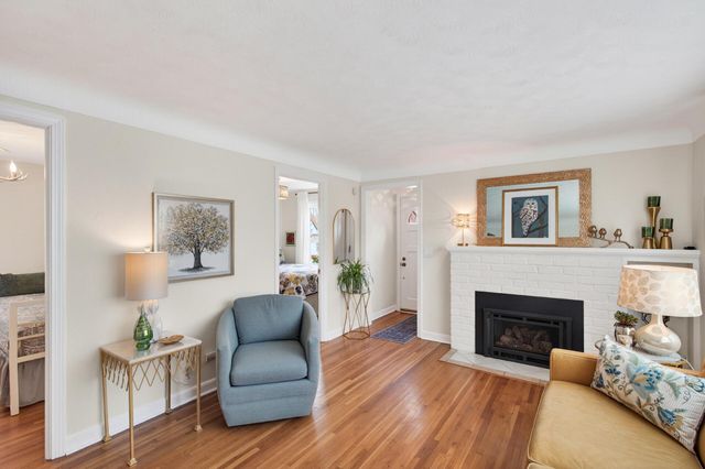 140 Hickory Street, Mahtomedi, MN 55115