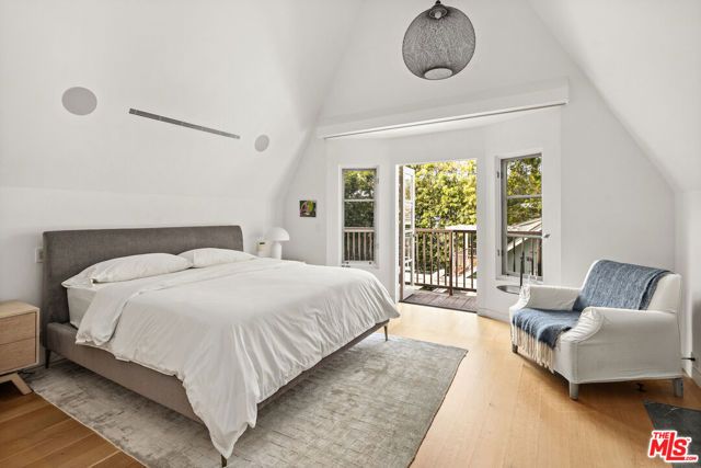 165 Mabery Road, Santa Monica, CA 90402