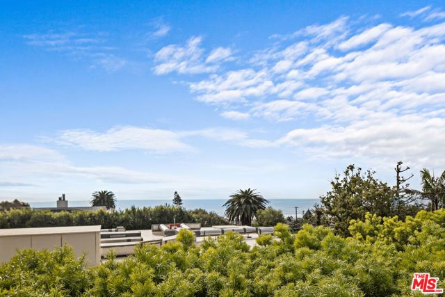 165 Mabery Road, Santa Monica, CA 90402