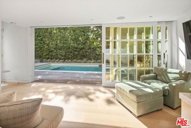 165 Mabery Road, Santa Monica, CA 90402