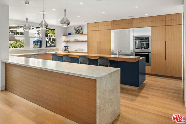 165 Mabery Road, Santa Monica, CA 90402