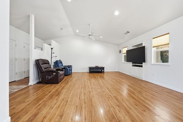 20629 Mayfair Court, Cottonwood, CA 96022