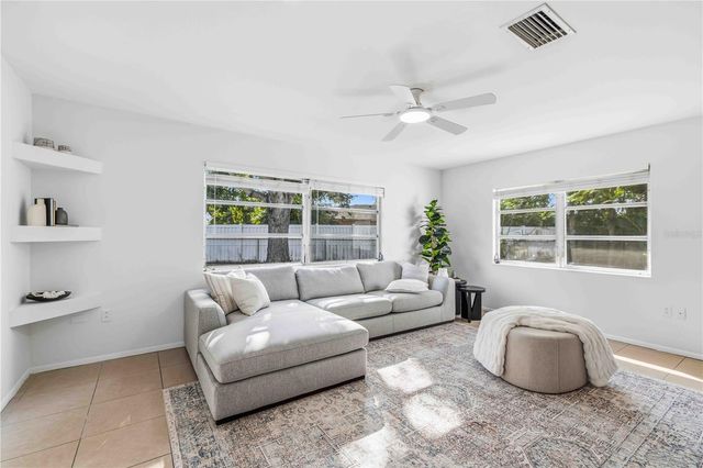 530 SAINT ANDREWS DRIVE, Sarasota, FL 34243