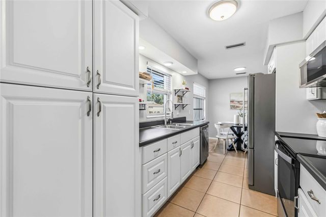 530 SAINT ANDREWS DRIVE, Sarasota, FL 34243