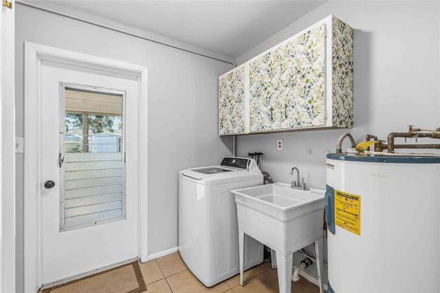 530 SAINT ANDREWS DRIVE, Sarasota, FL 34243