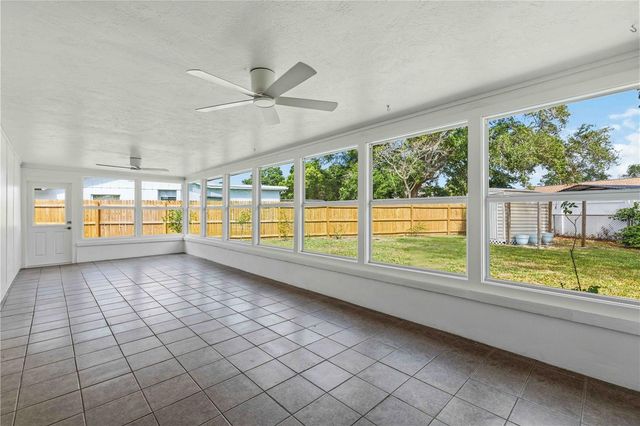 530 SAINT ANDREWS DRIVE, Sarasota, FL 34243
