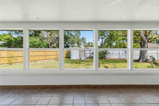 530 SAINT ANDREWS DRIVE, Sarasota, FL 34243