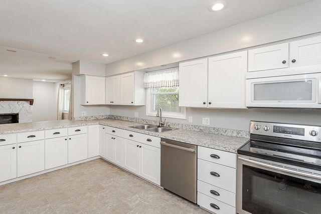 1518 Wilmore Drive, Toledo, OH 43614