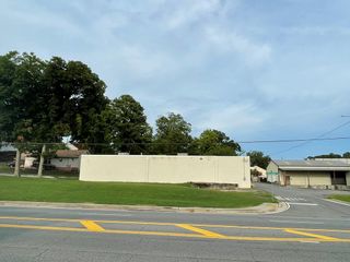 207 S Glenwood Avenue, Dalton, GA 30721