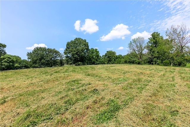 4580 E Hewitt Springs Road, Springdale, AR 72764