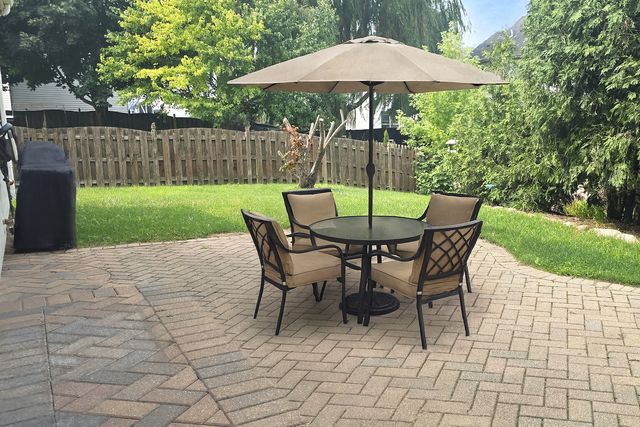 1433 Deer Creek Lane, Lake In The Hills, IL 60156