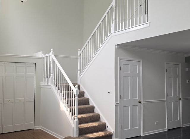 1433 Deer Creek Lane, Lake In The Hills, IL 60156