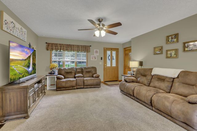 4811 Chicken Coop Hill Road So Road SE, Sugar Grove, OH 43155