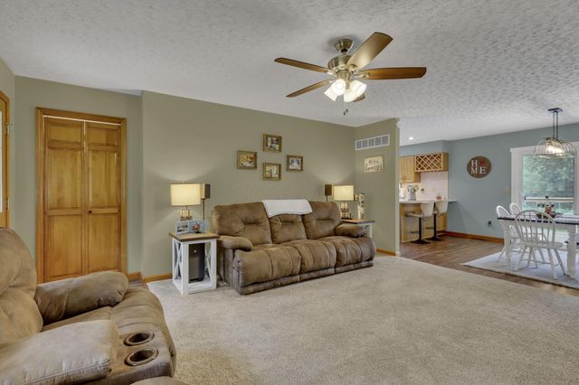 4811 Chicken Coop Hill Road So Road SE, Sugar Grove, OH 43155