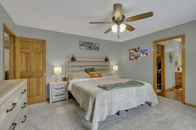 4811 Chicken Coop Hill Road So Road SE, Sugar Grove, OH 43155