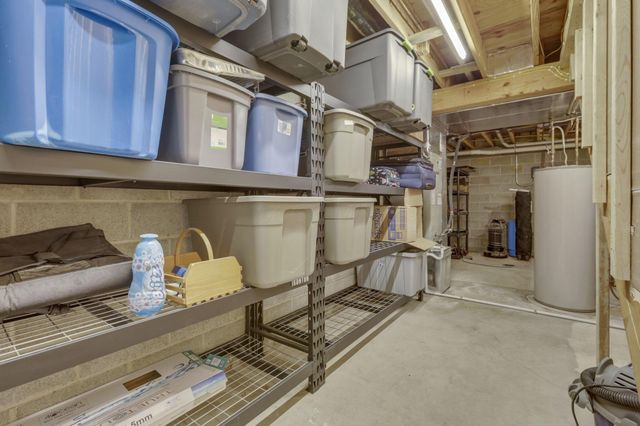 4811 Chicken Coop Hill Road So Road SE, Sugar Grove, OH 43155
