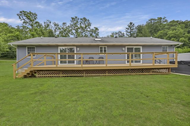 4811 Chicken Coop Hill Road So Road SE, Sugar Grove, OH 43155